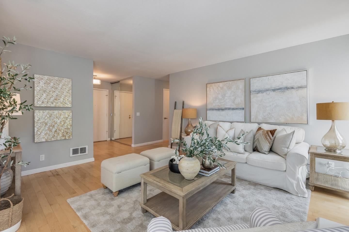 1017 Shell Boulevard 12