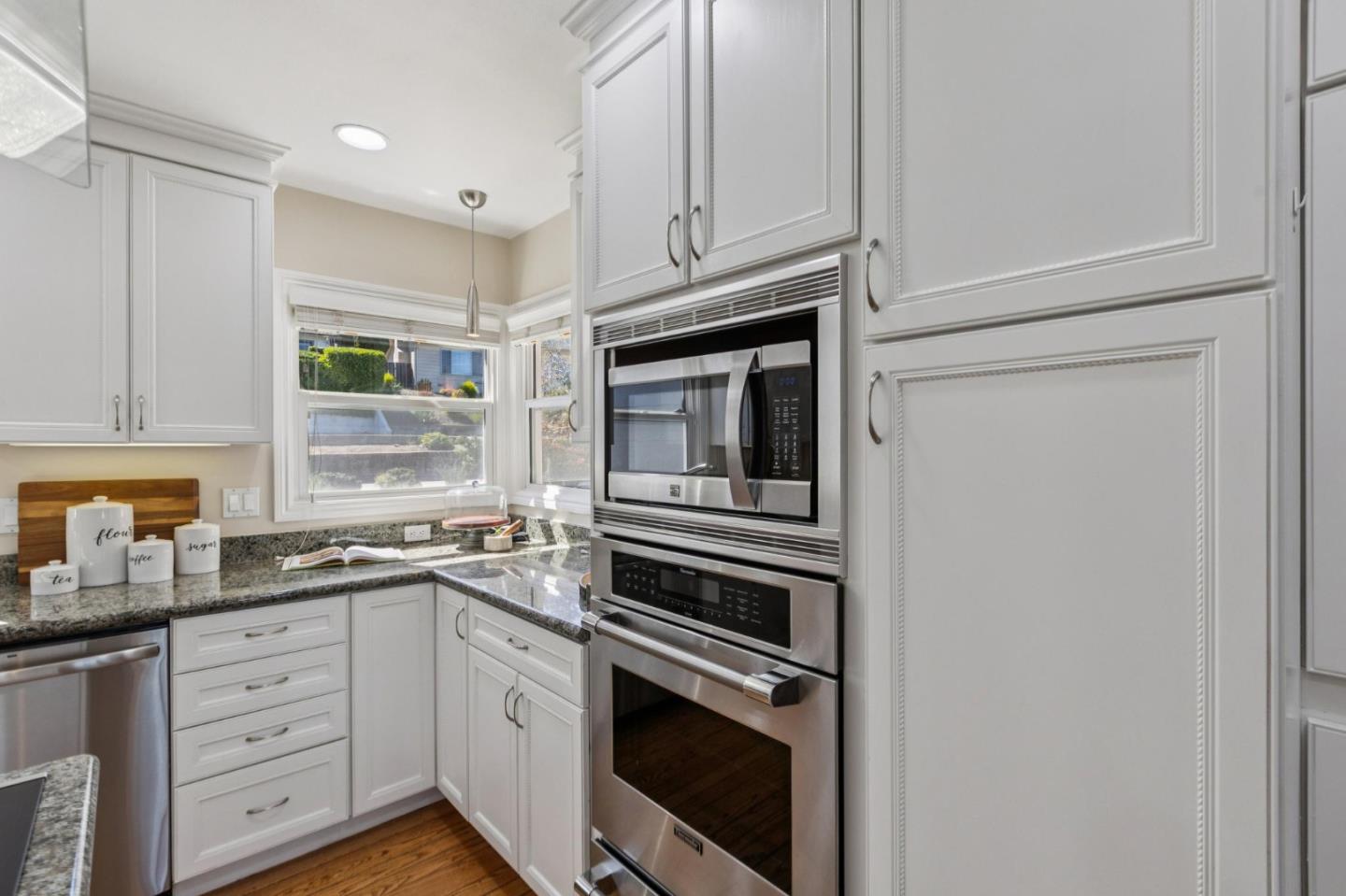 1524 Alturas Drive