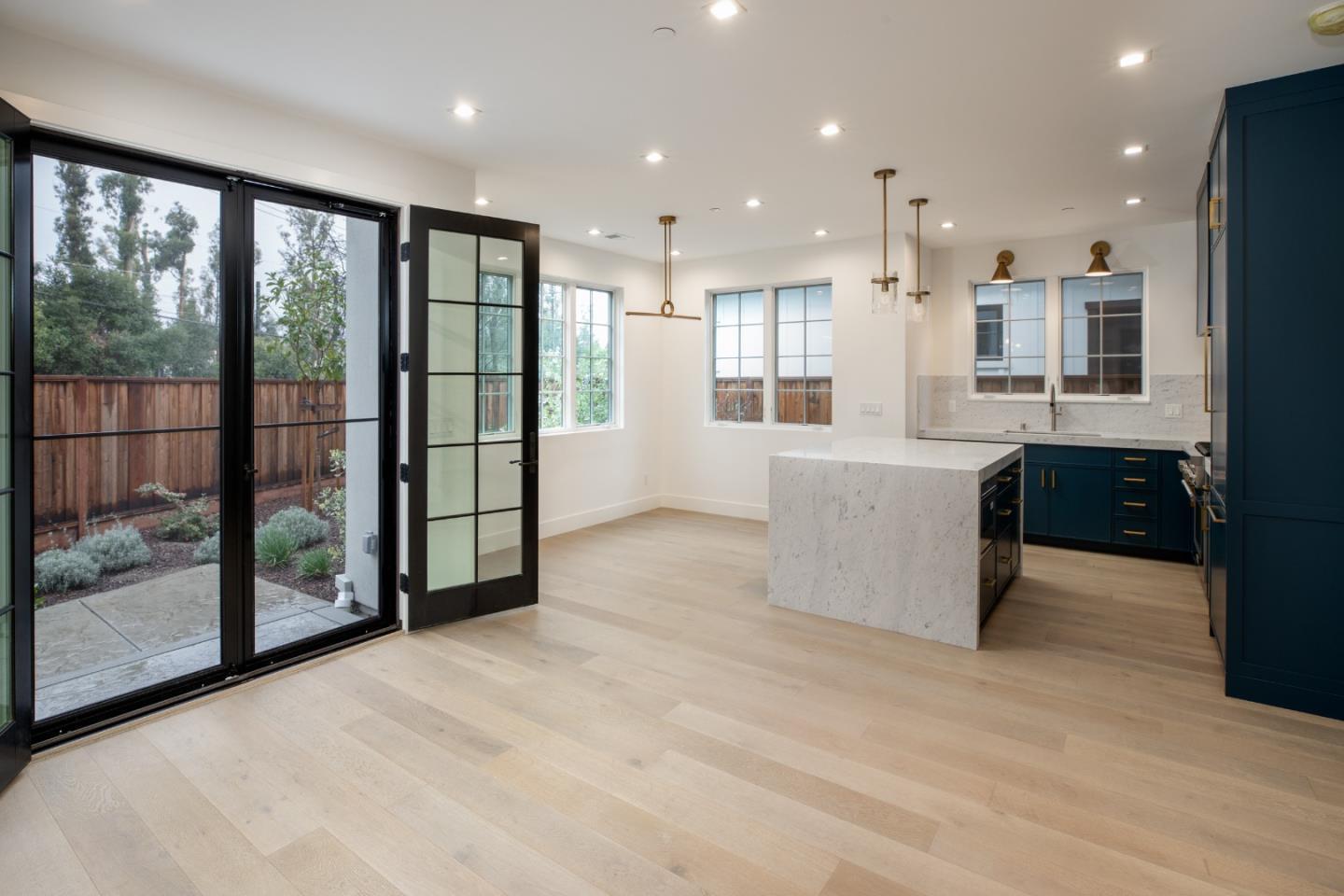 737 Linden Avenue