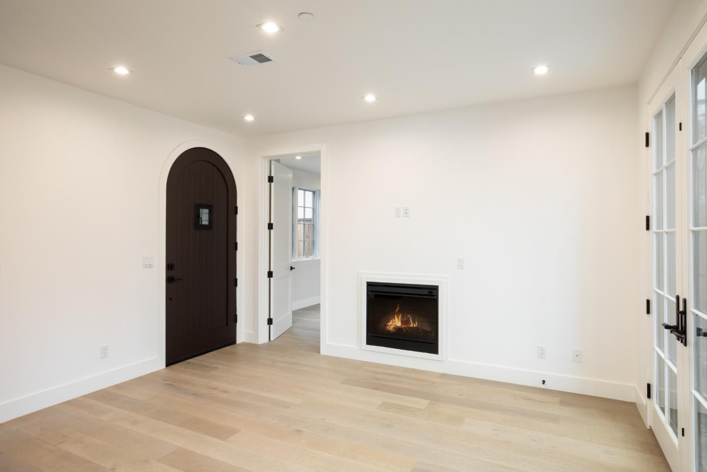 737 Linden Avenue