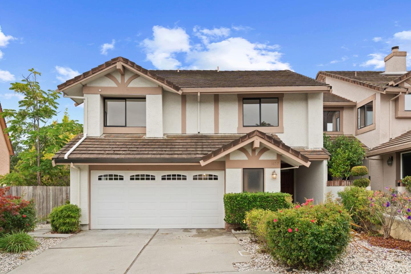 1657 Sugarloaf Drive