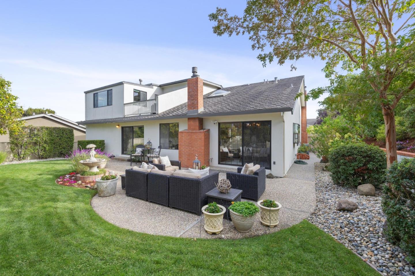 1418 Crestwood Court
