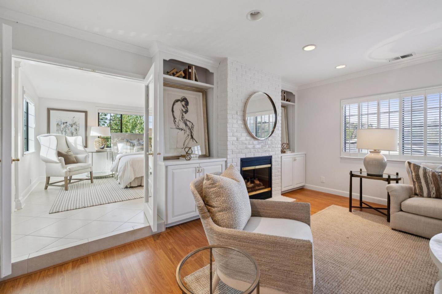 1418 Crestwood Court
