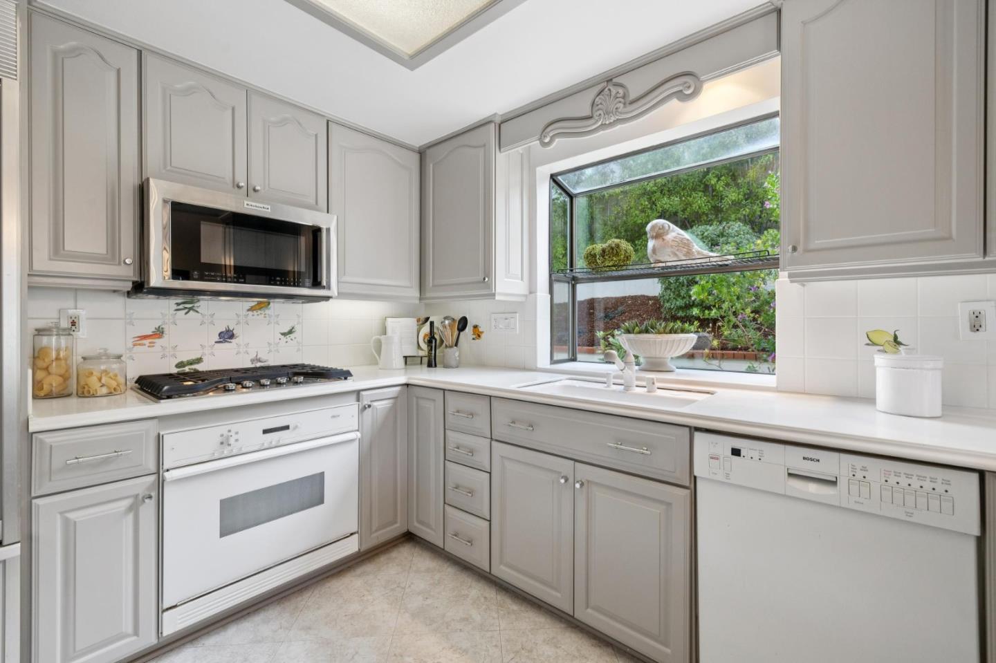 1418 Crestwood Court