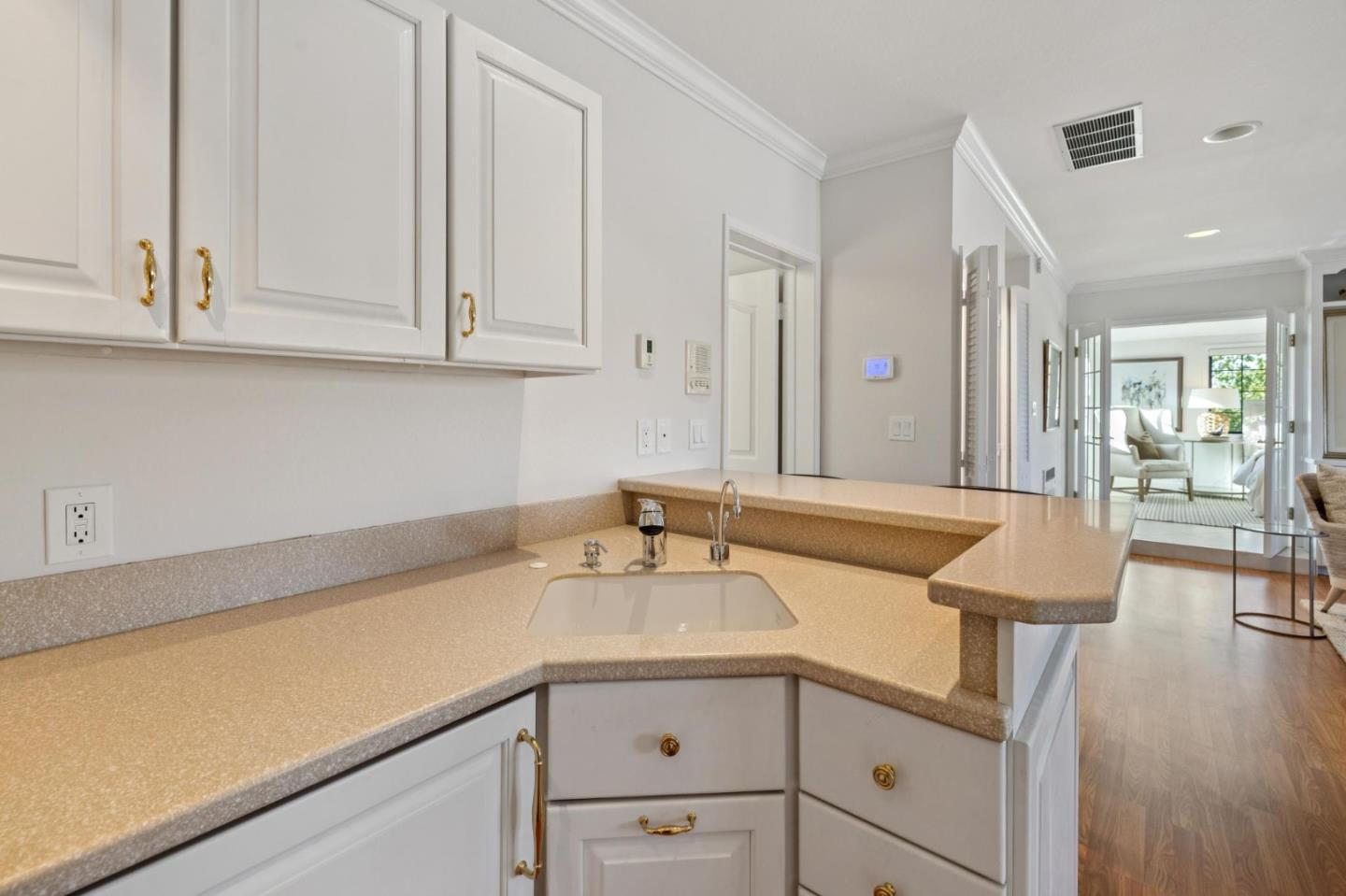 1418 Crestwood Court