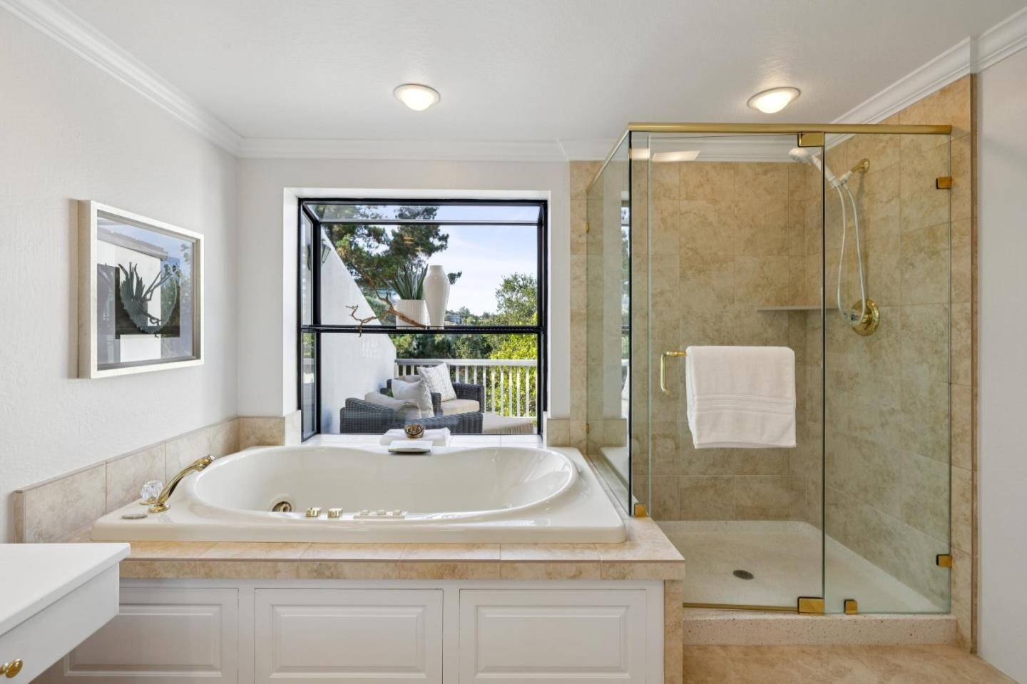 1418 Crestwood Court