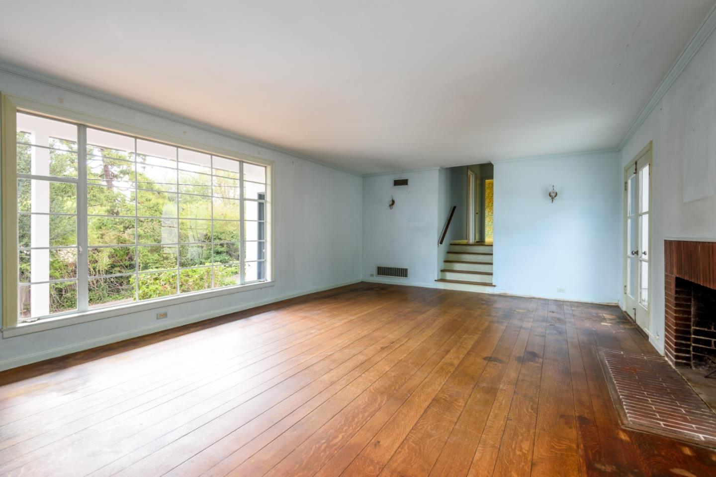 300 Manzanita Avenue