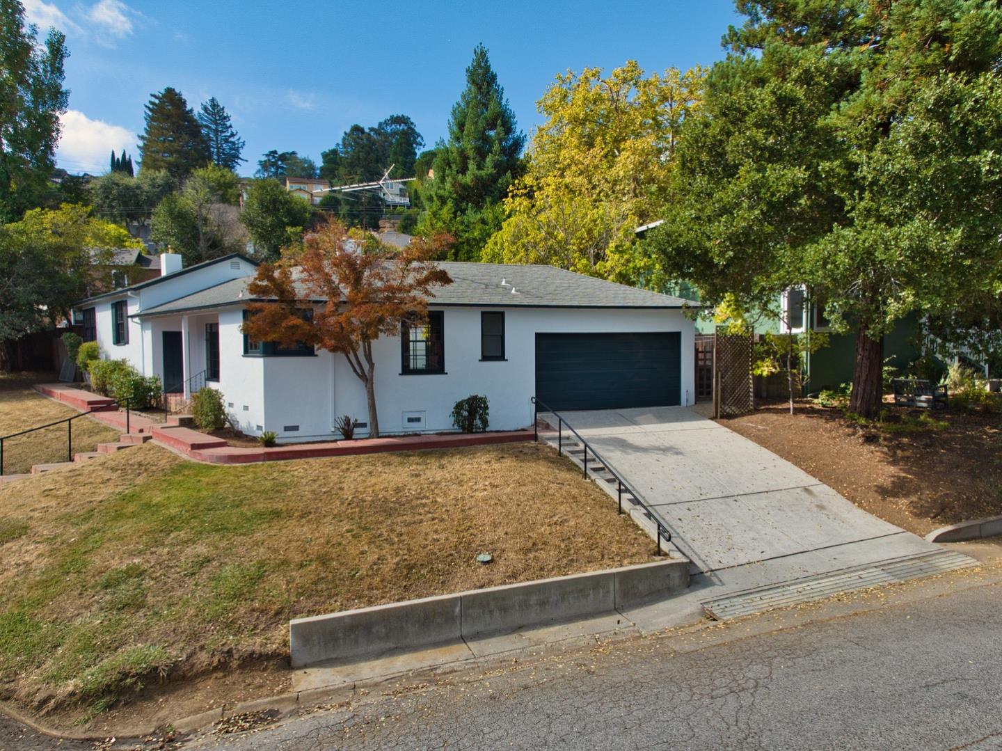 300 Manzanita Avenue