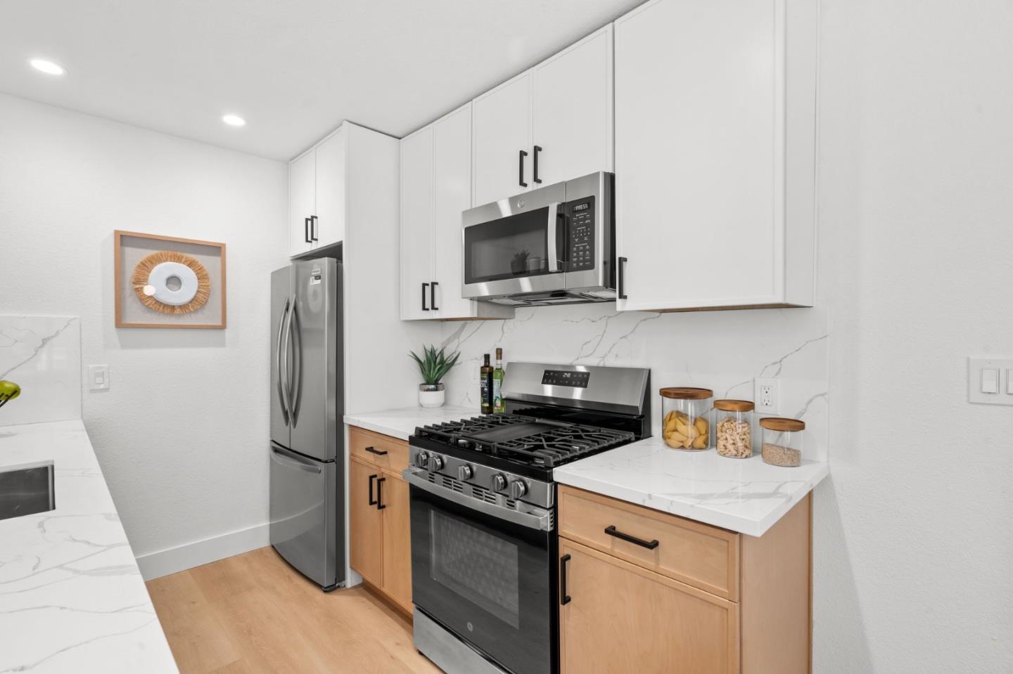 1003 San Antonio Circle 303