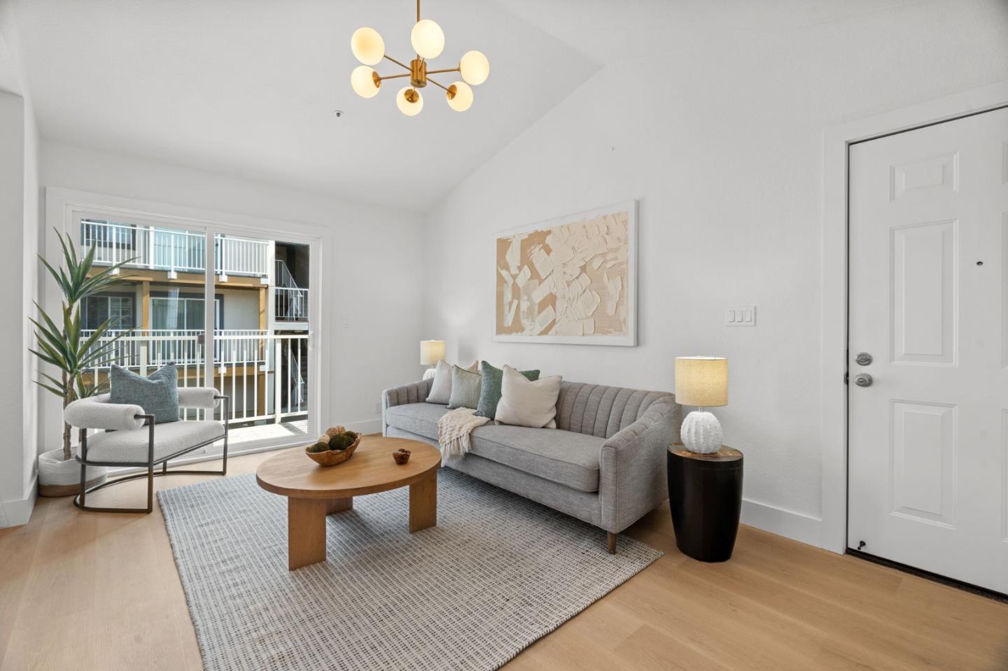 1003 San Antonio Circle 303