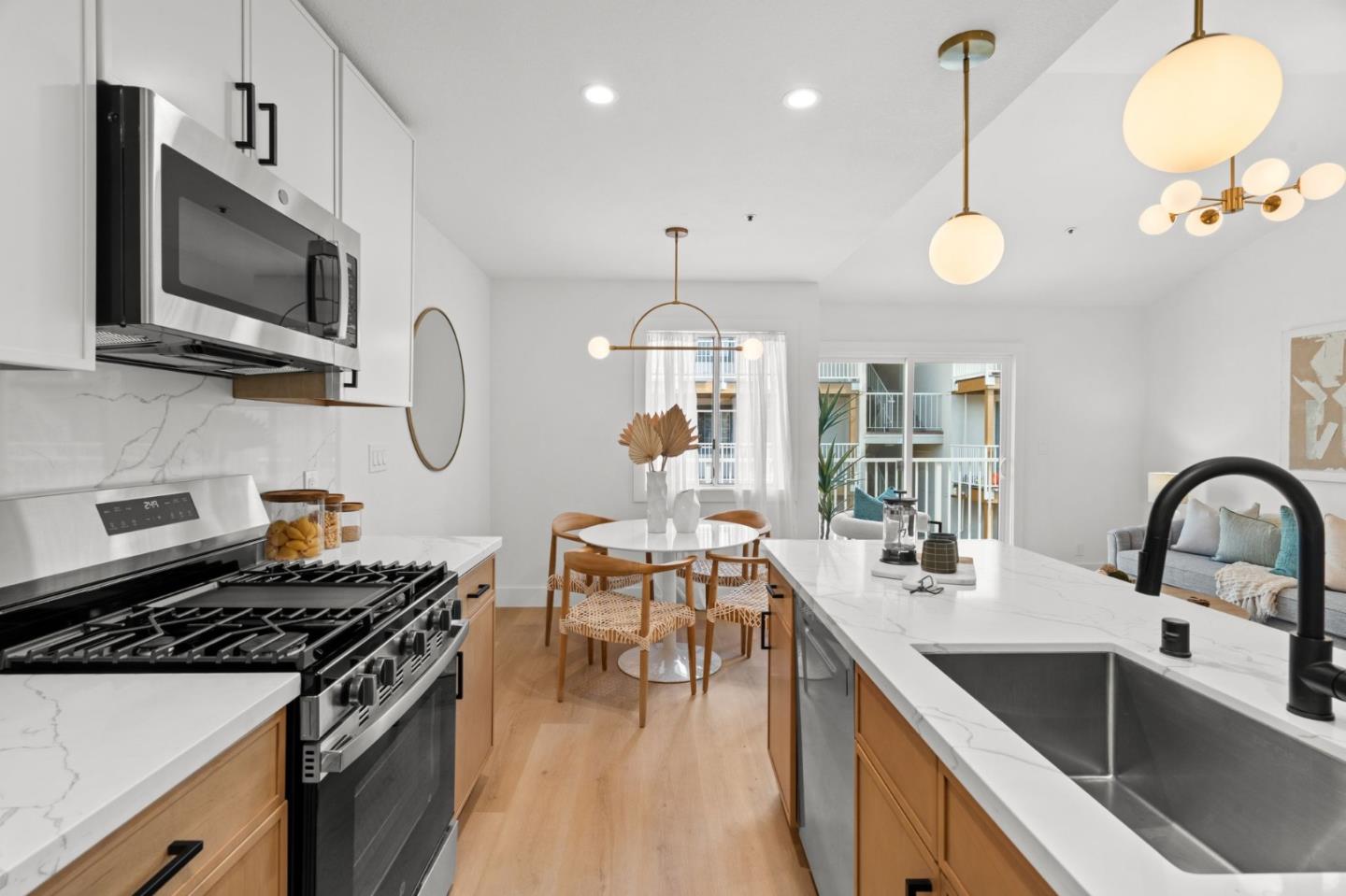 1003 San Antonio Circle 303