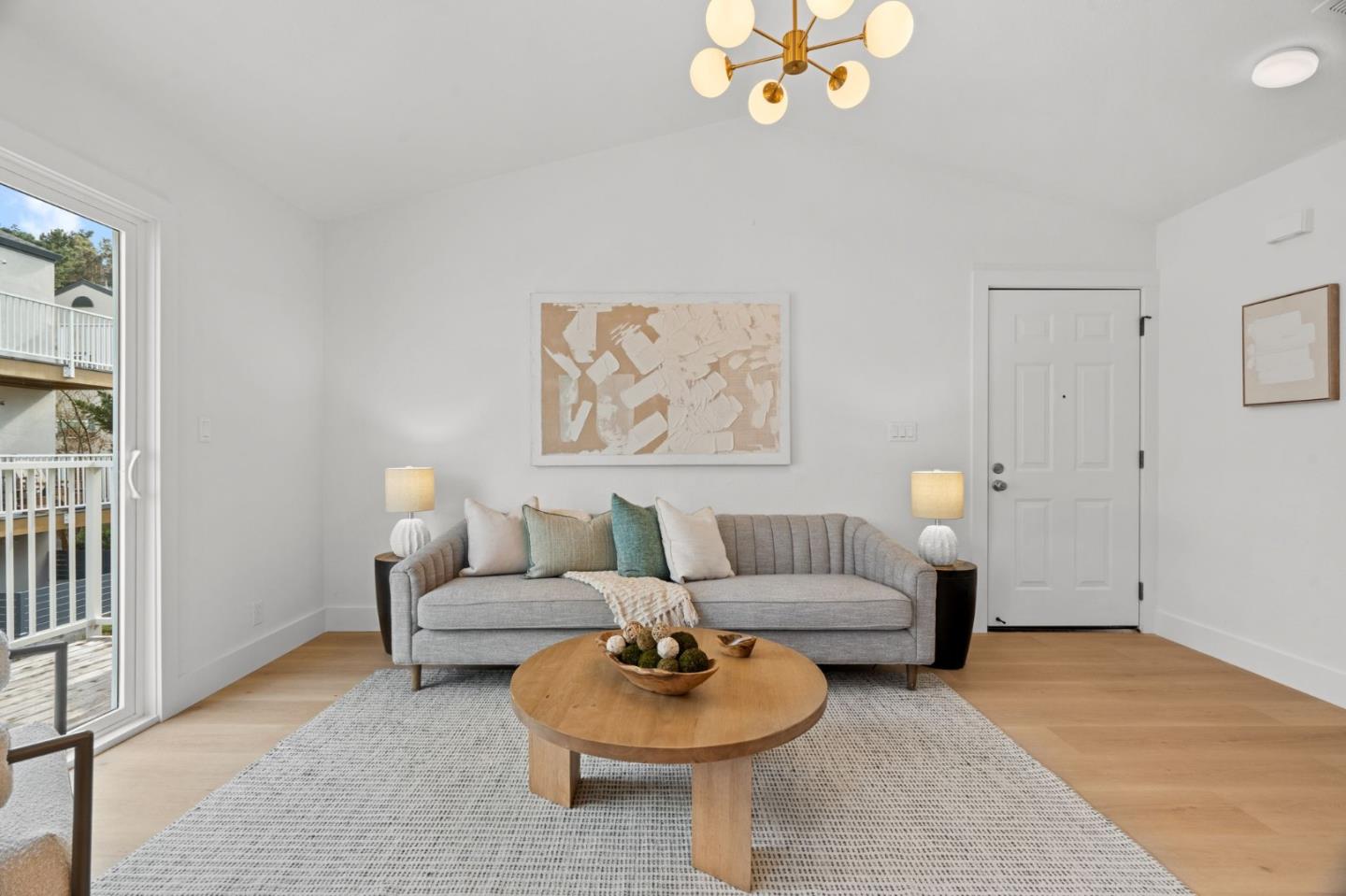 1003 San Antonio Circle 303