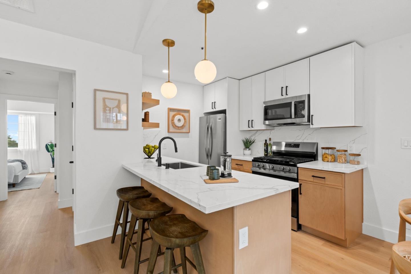 1003 San Antonio Circle 303