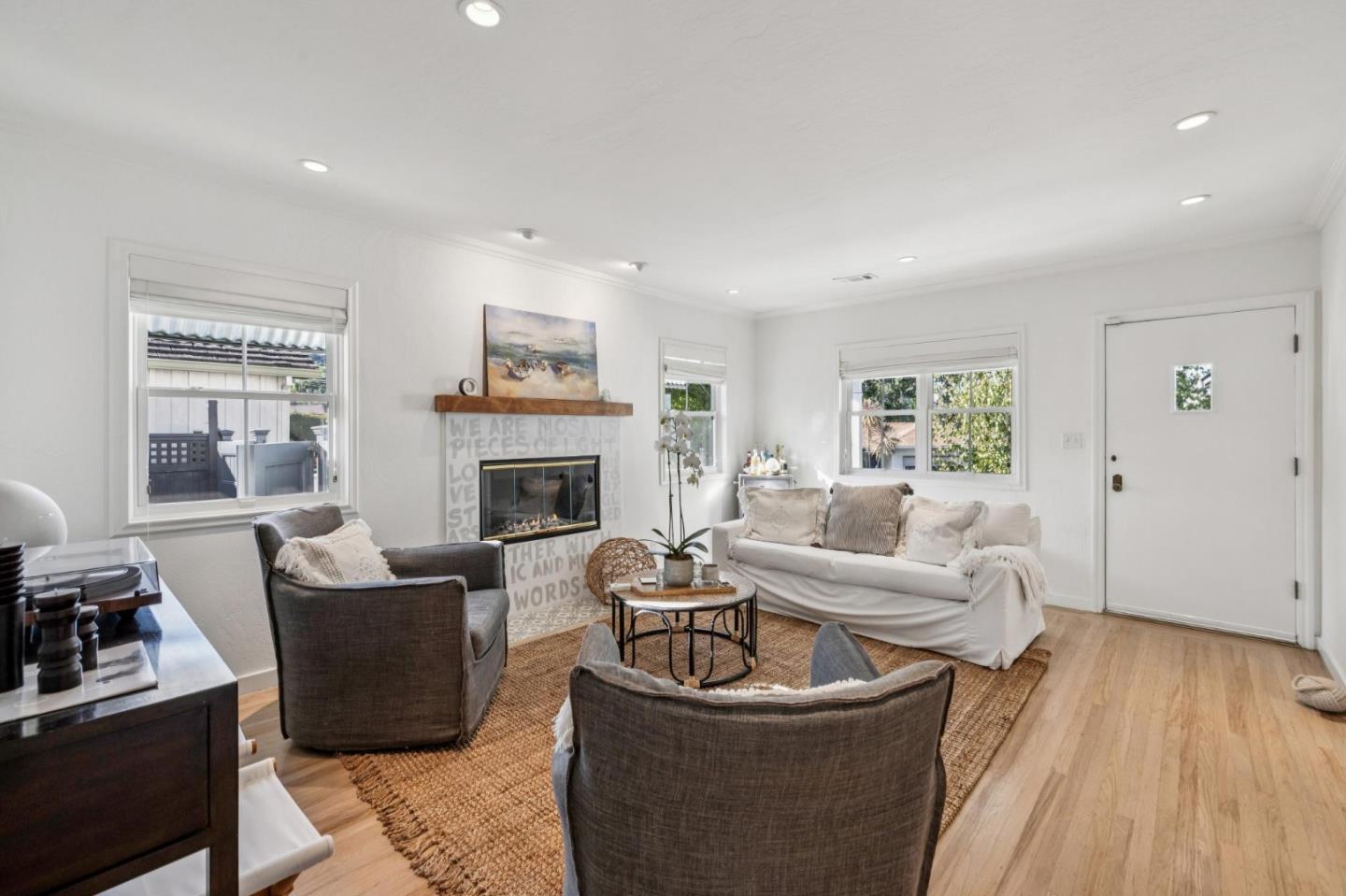 2611 Thornhill Drive