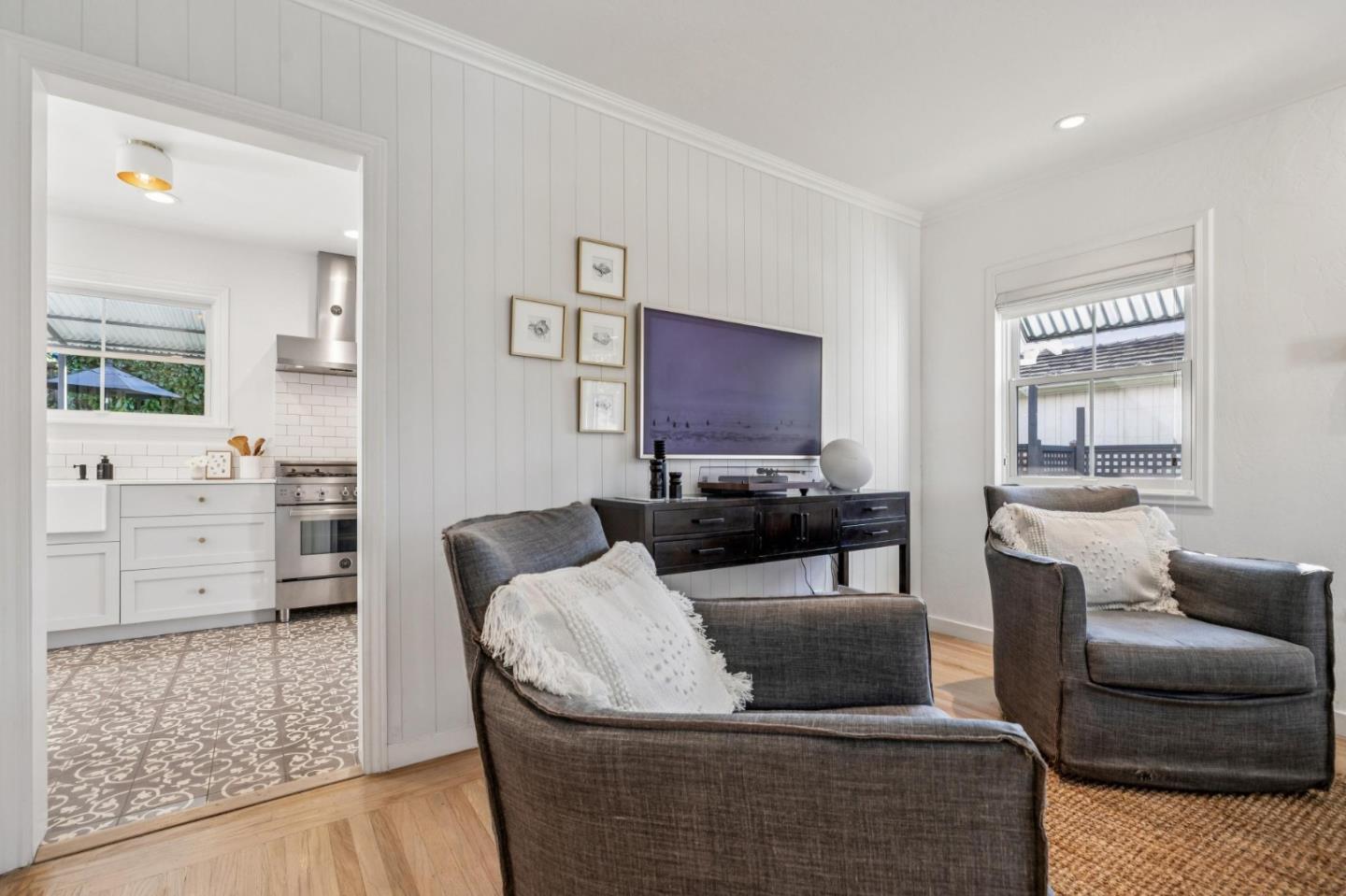 2611 Thornhill Drive