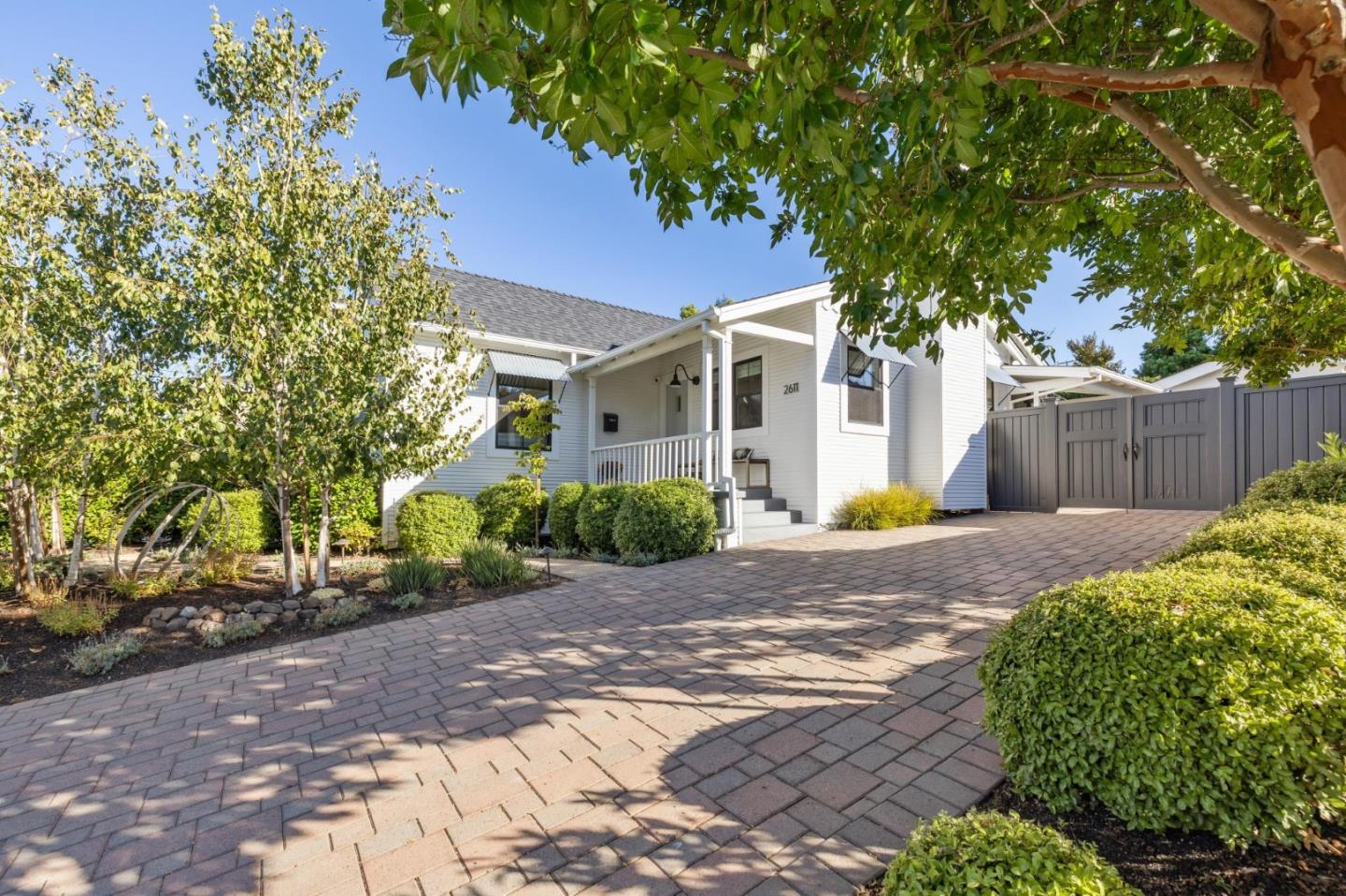 2611 Thornhill Drive