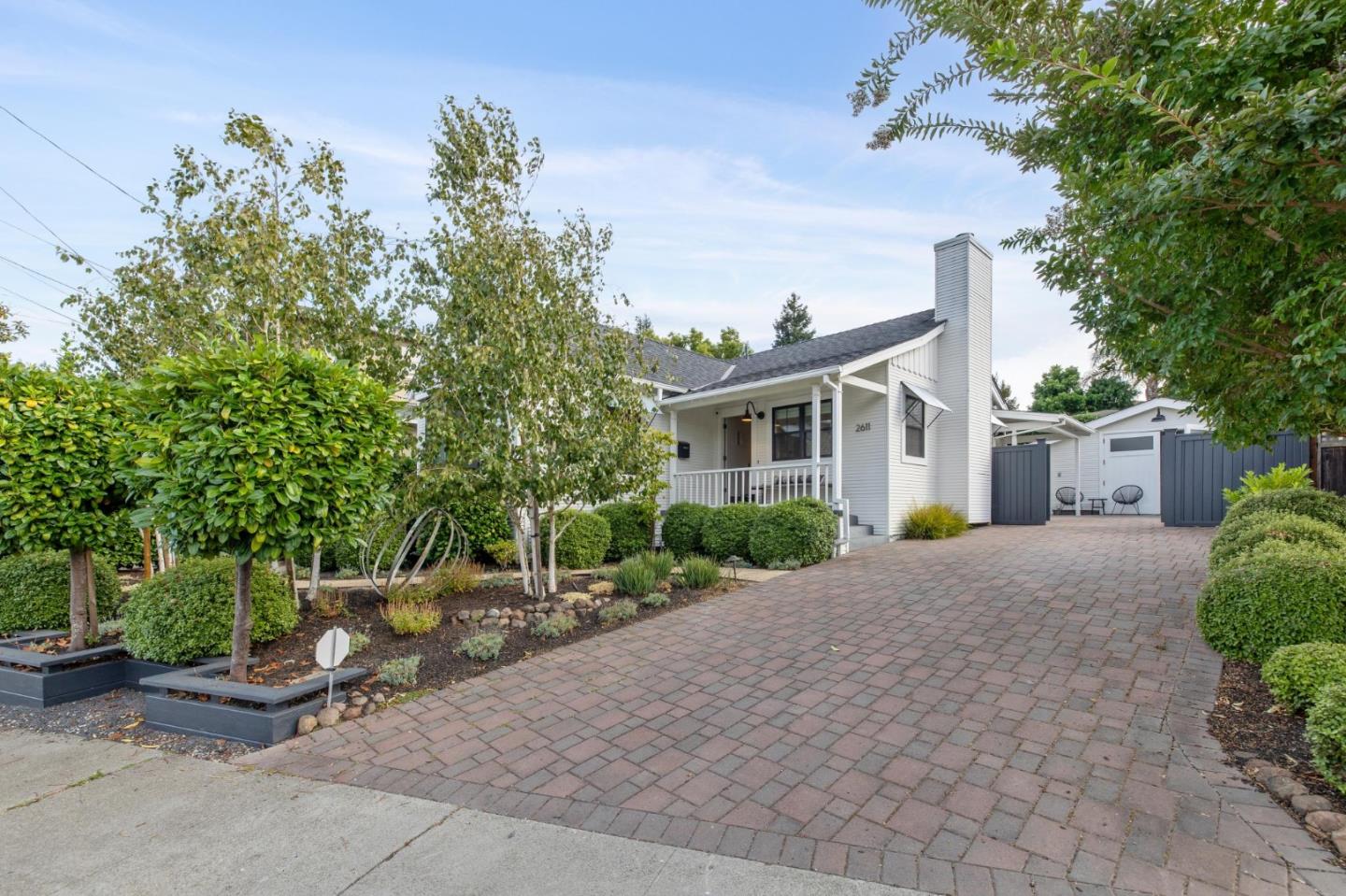 2611 Thornhill Drive