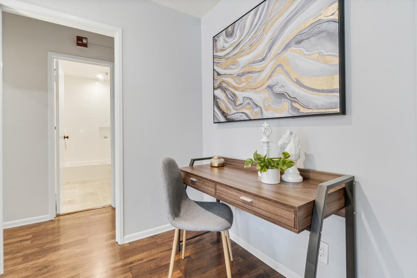 902 Peninsula Avenue 205