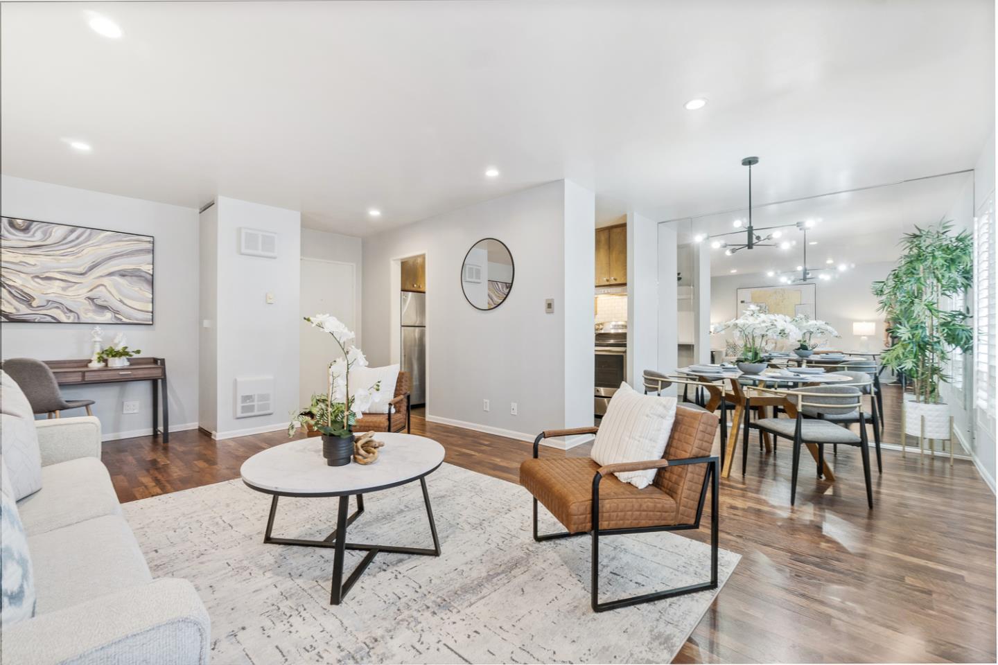 902 Peninsula Avenue 205