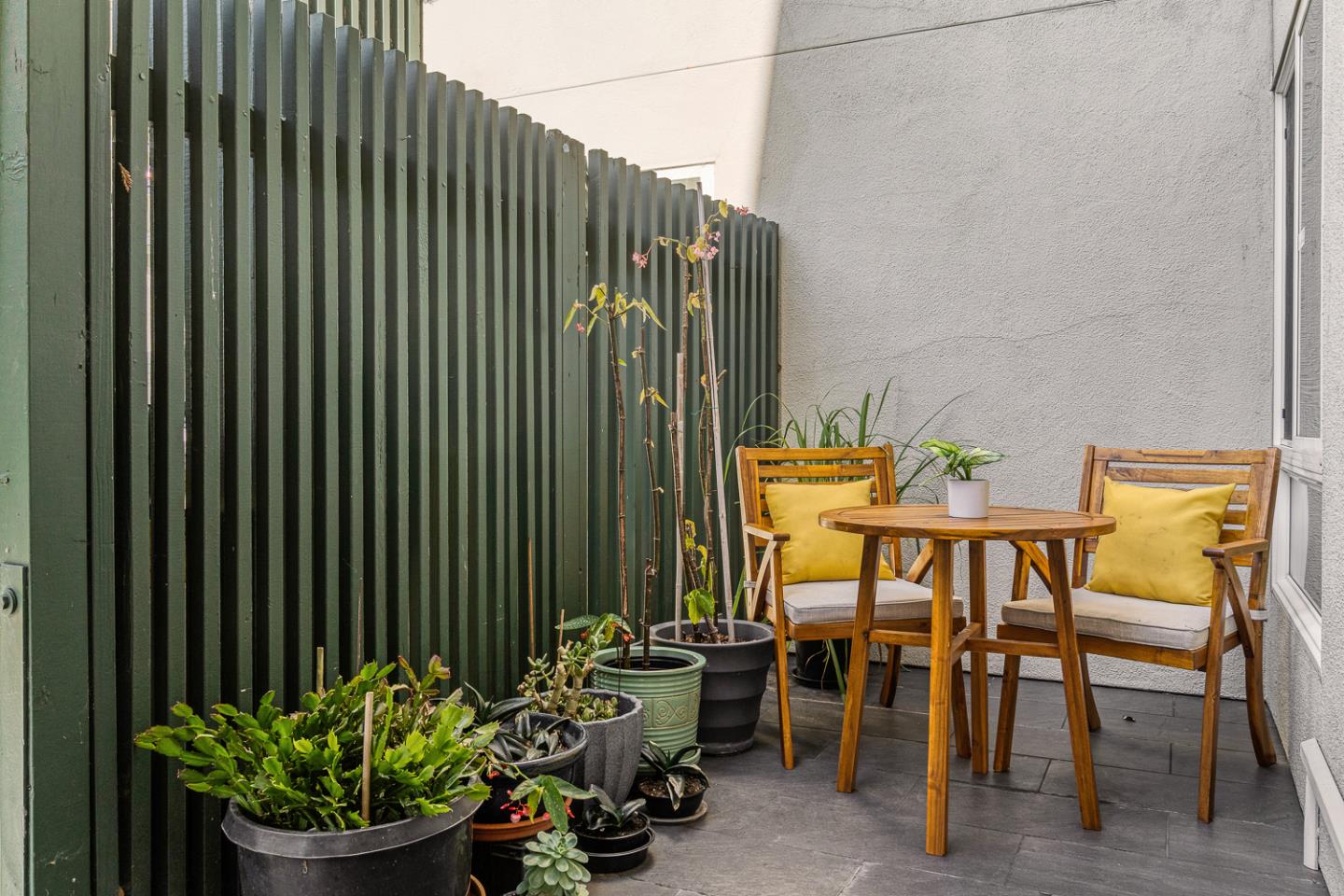 902 Peninsula Avenue 205