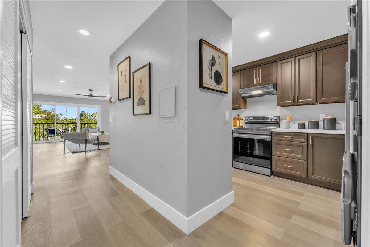 1685 Bayridge Way 204