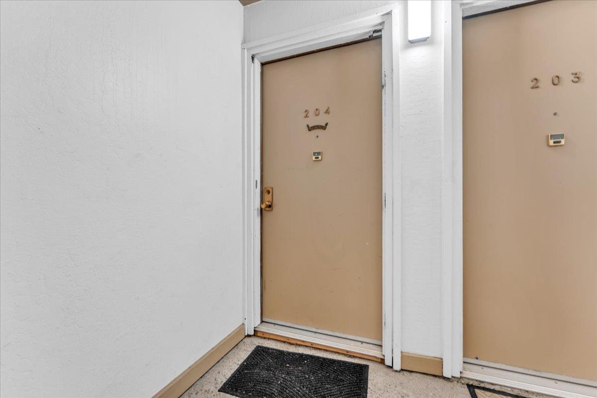 1685 Bayridge Way 204