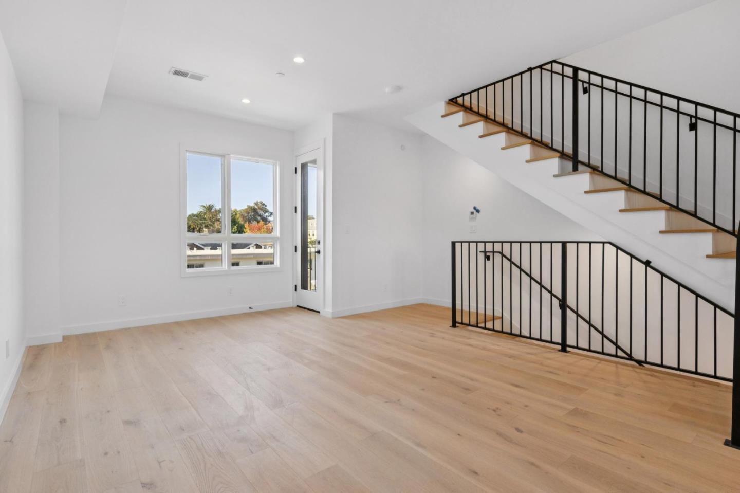 1433 Floribunda Avenue 7