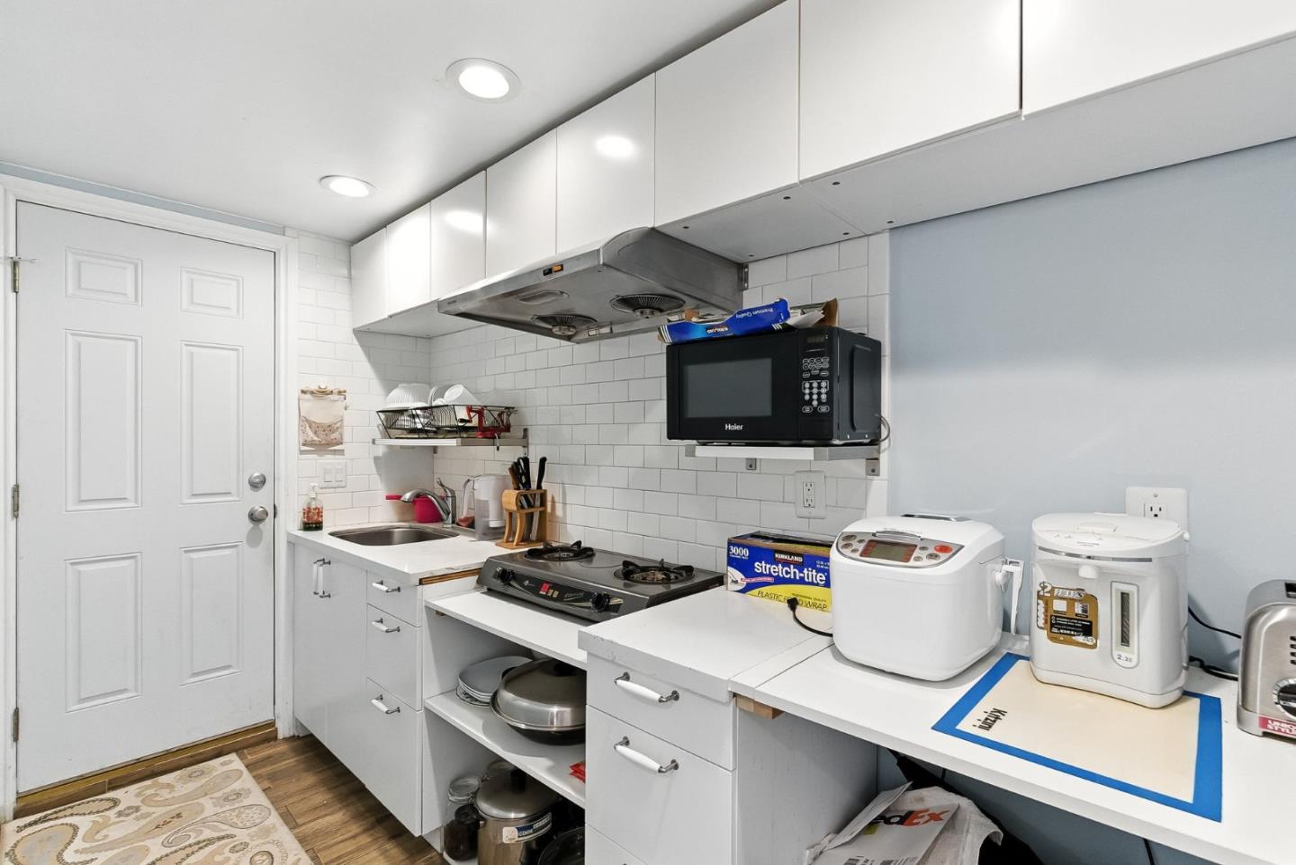 54 Eastwood Dr