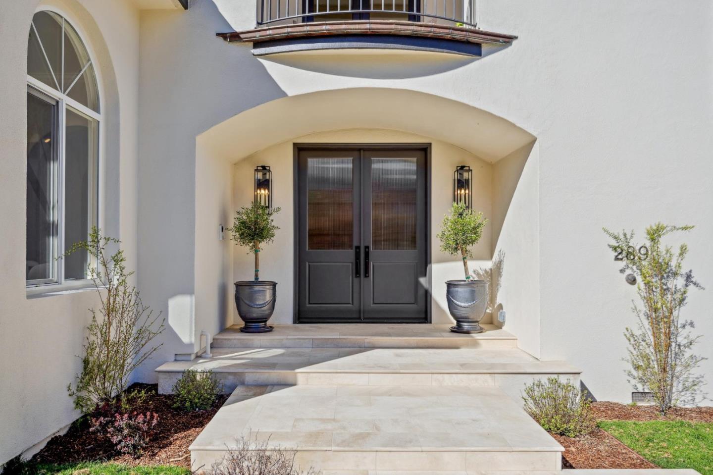 289 Kings Court