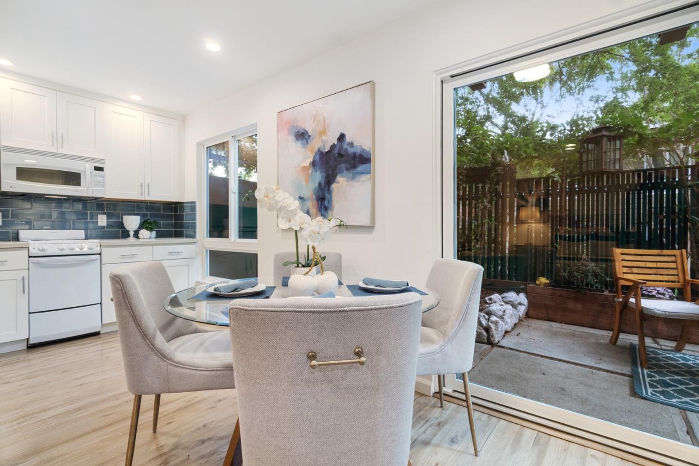 819 North Humboldt Street 102