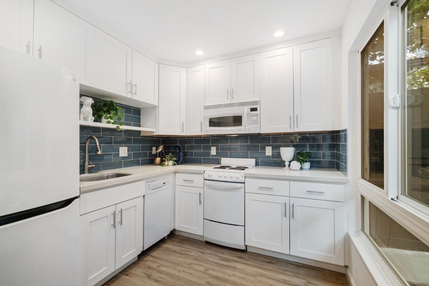 819 North Humboldt Street 102