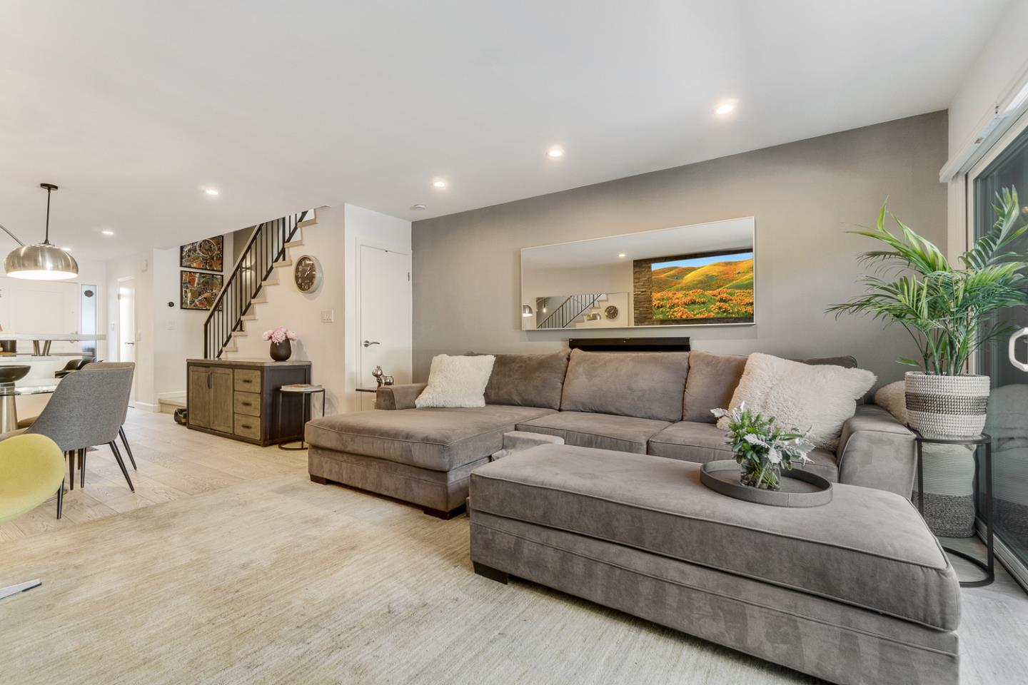 808 North Delaware Street