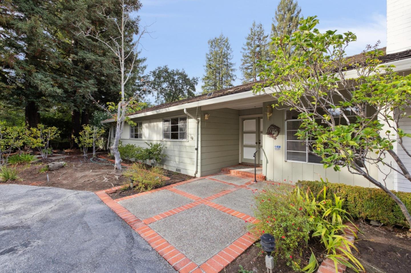 57 Fairview Avenue