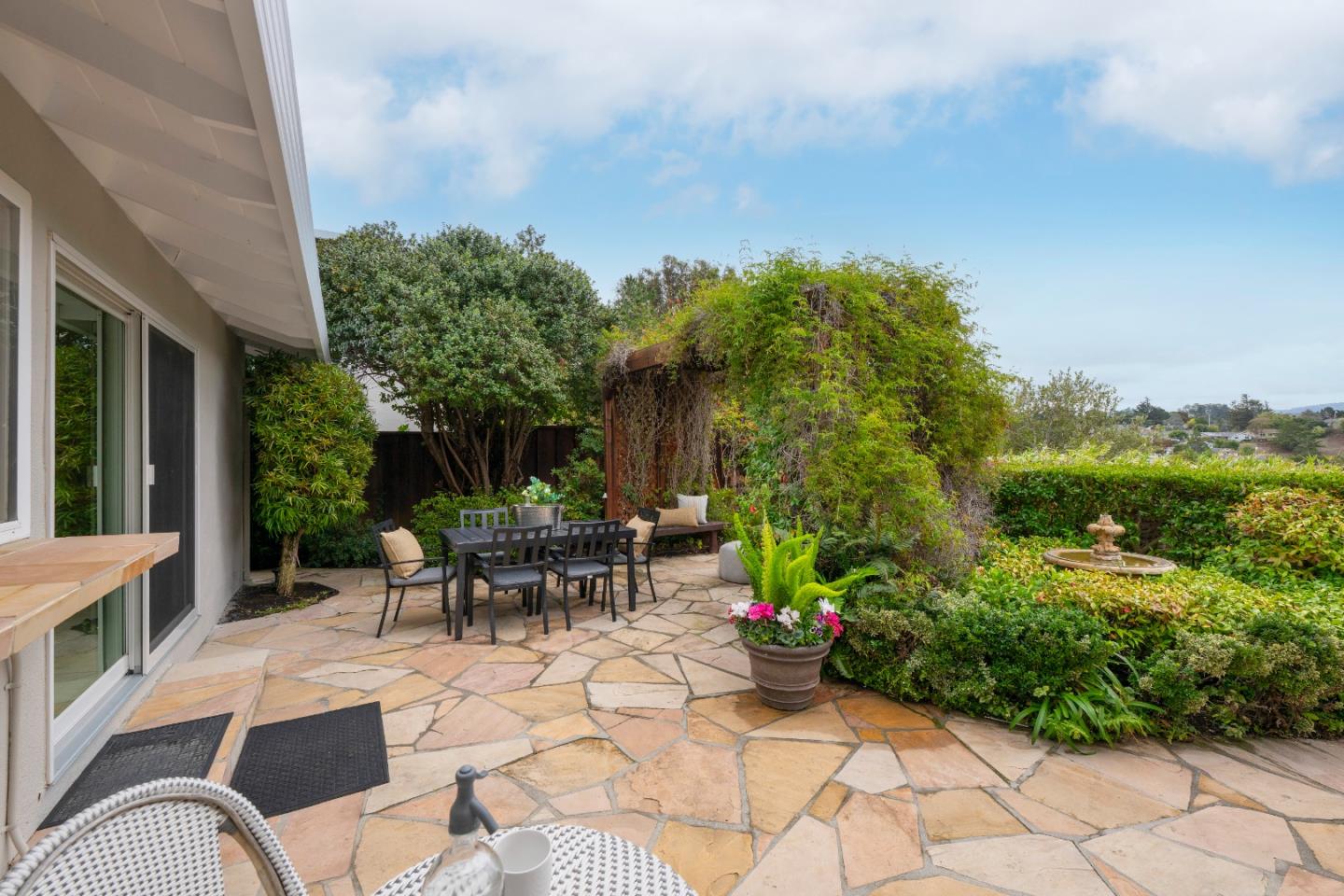 1712 Los Altos Drive