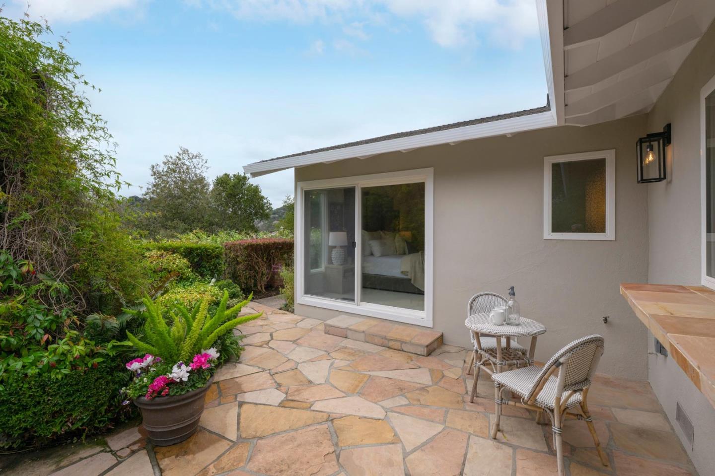 1712 Los Altos Drive