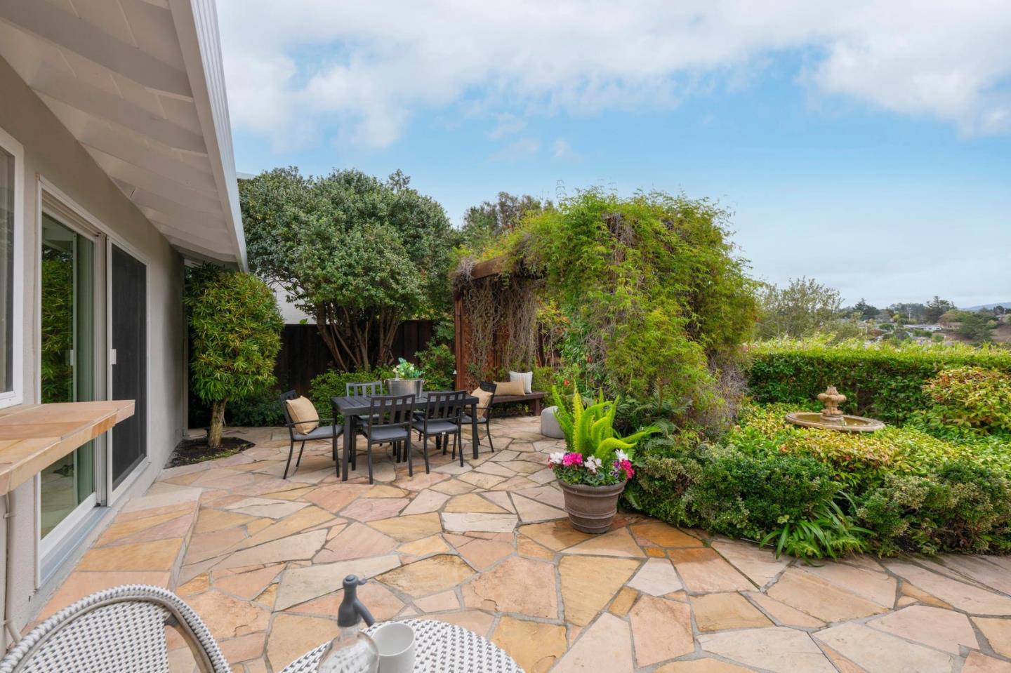 1712 Los Altos Drive