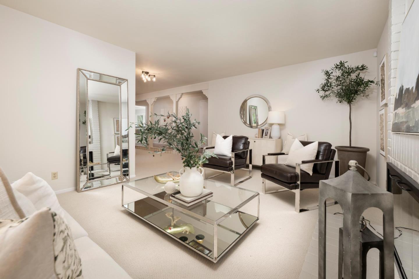 1712 Los Altos Drive