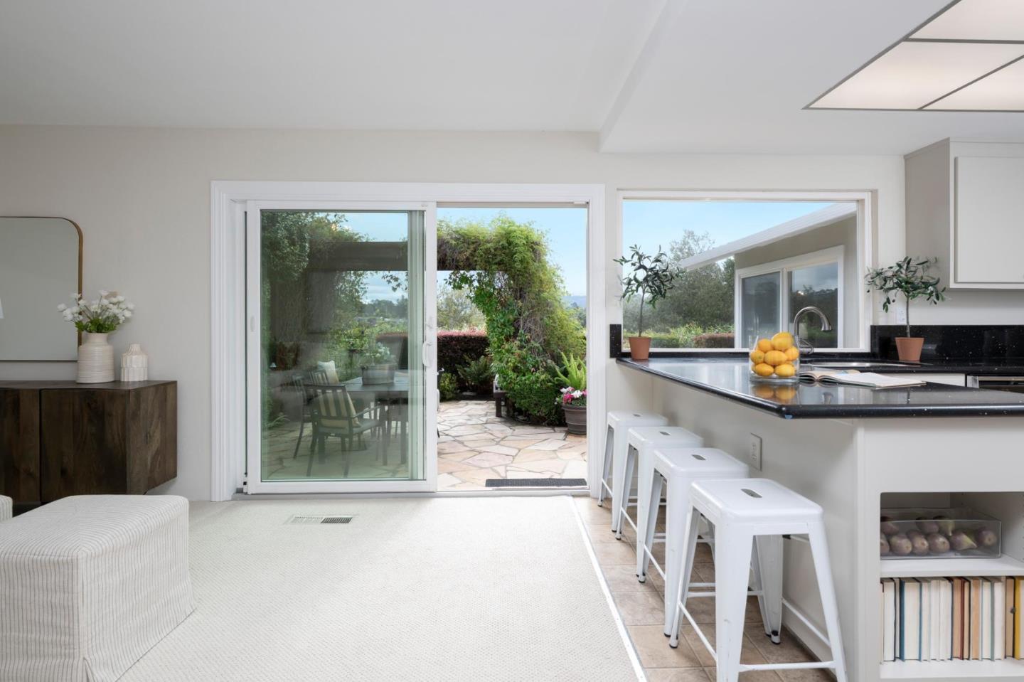 1712 Los Altos Drive