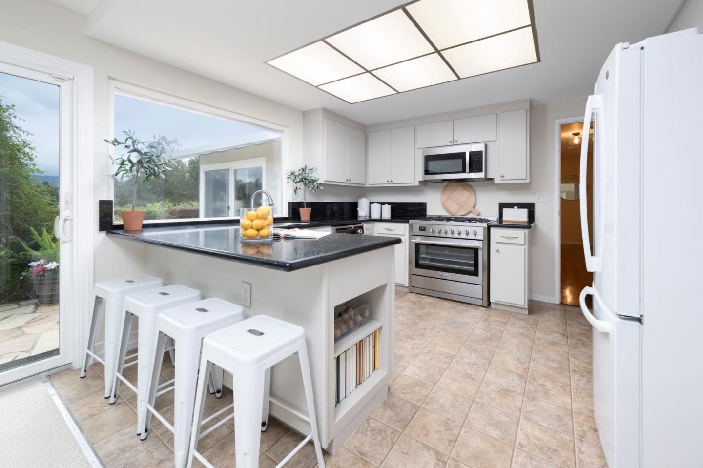 1712 Los Altos Drive