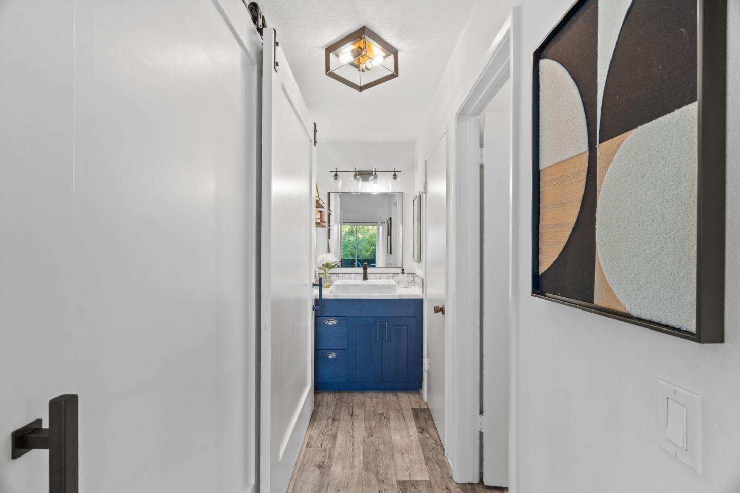 4000 Farm Hill Boulevard 204