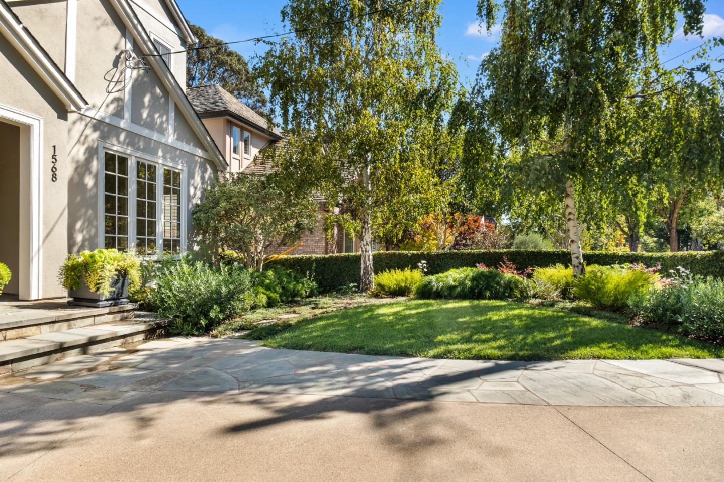 1568 Columbus Avenue