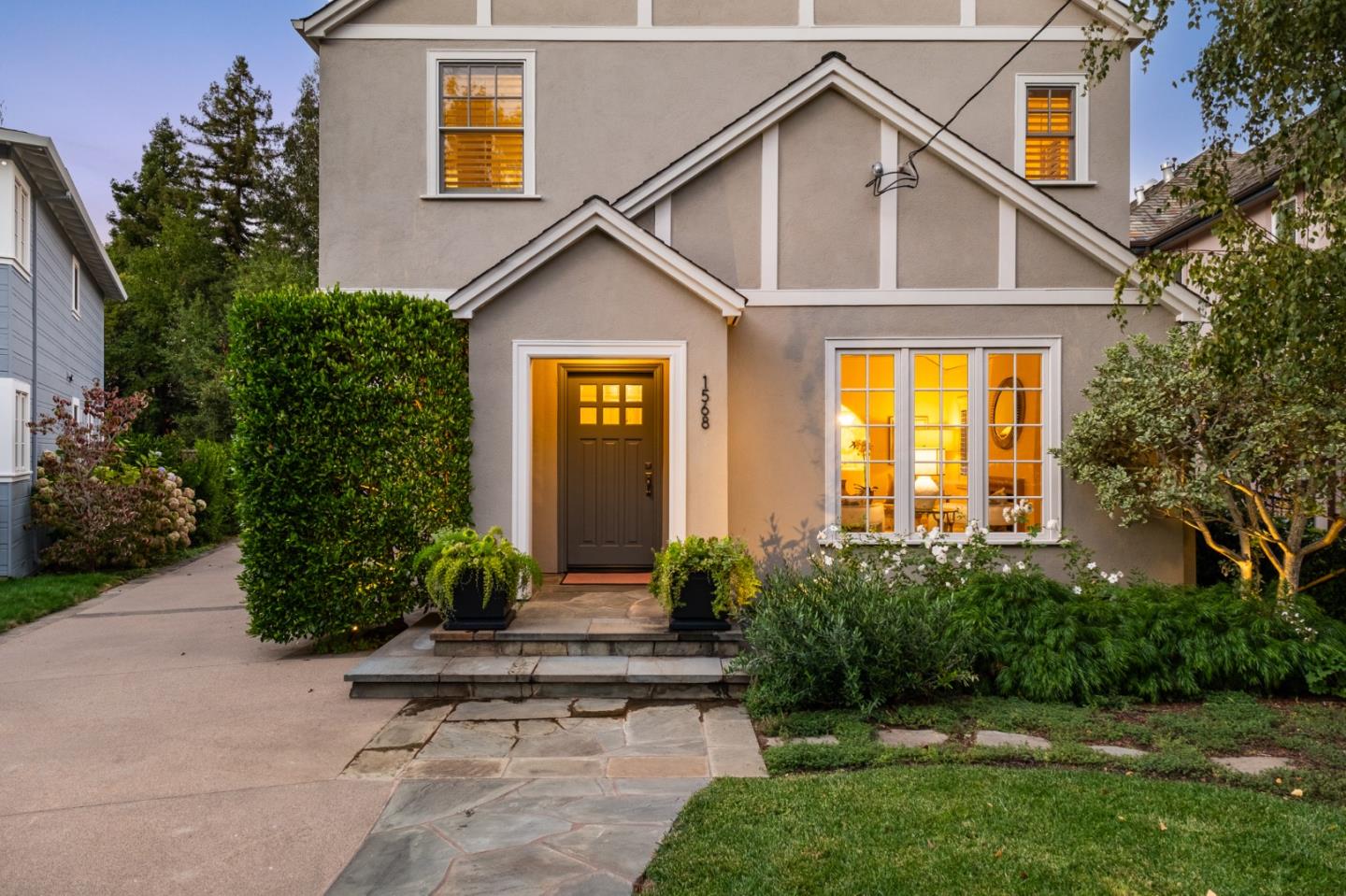 1568 Columbus Avenue