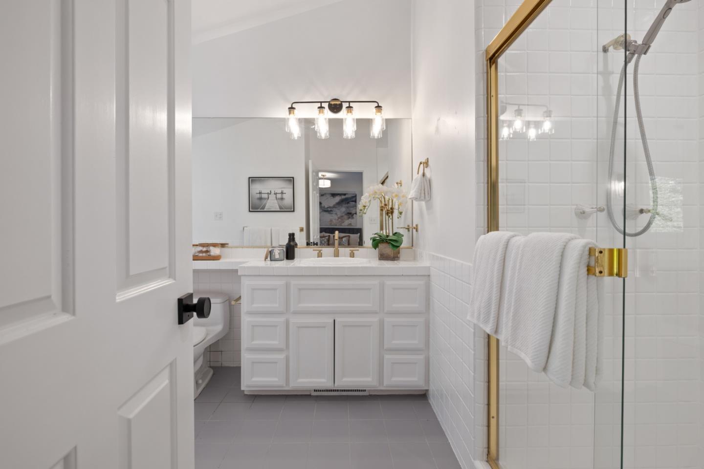 3611 Kingridge Drive