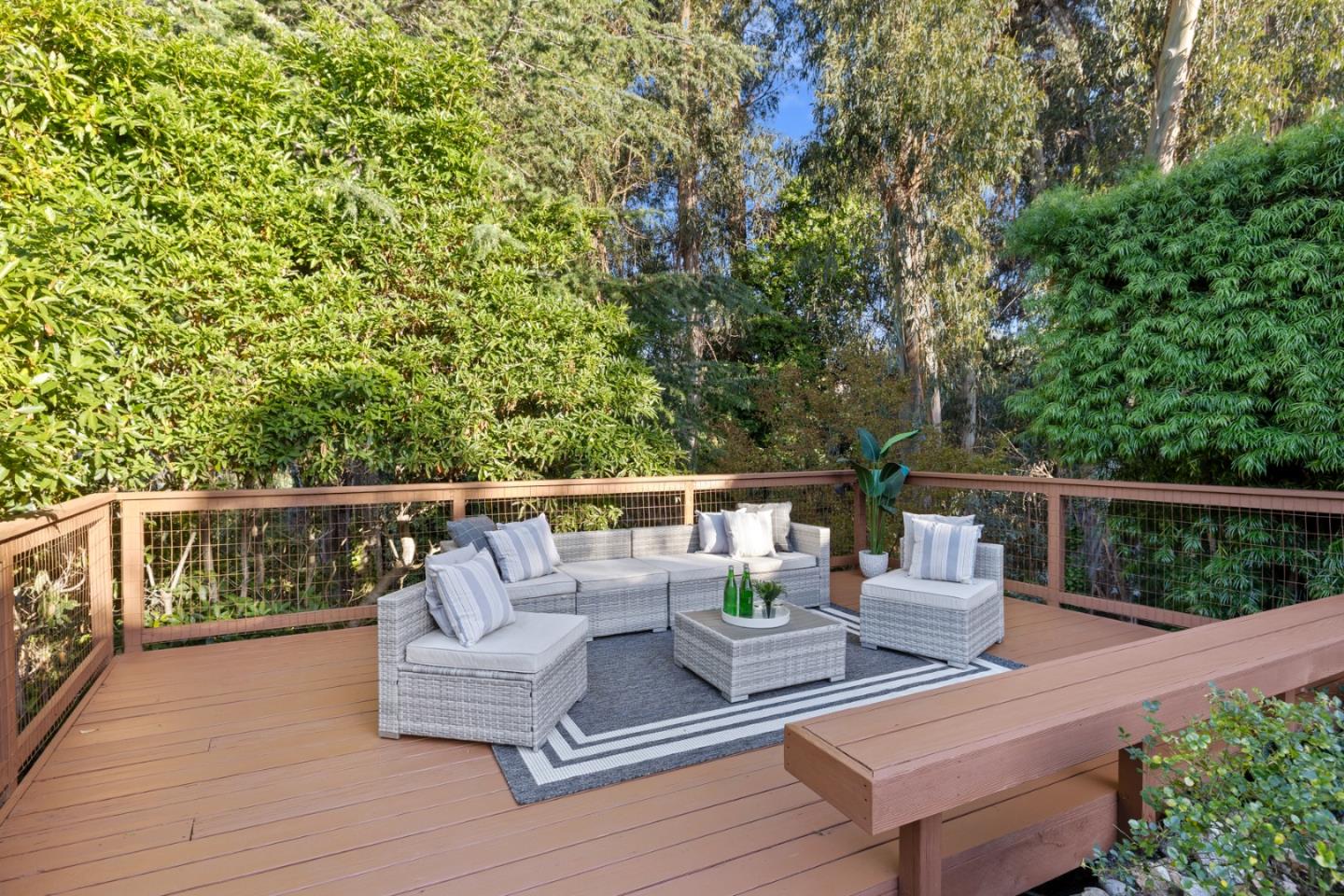 3611 Kingridge Drive