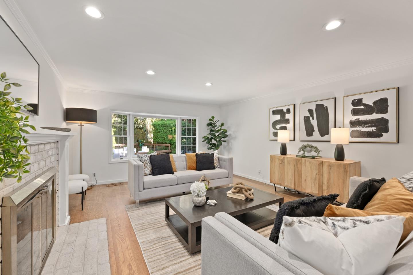 3611 Kingridge Drive