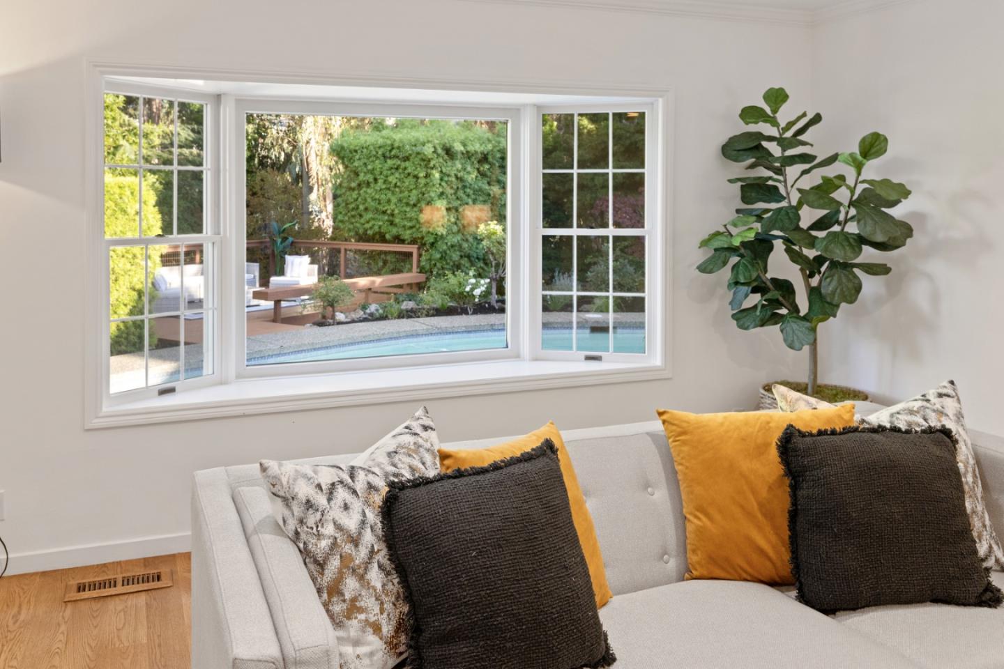 3611 Kingridge Drive