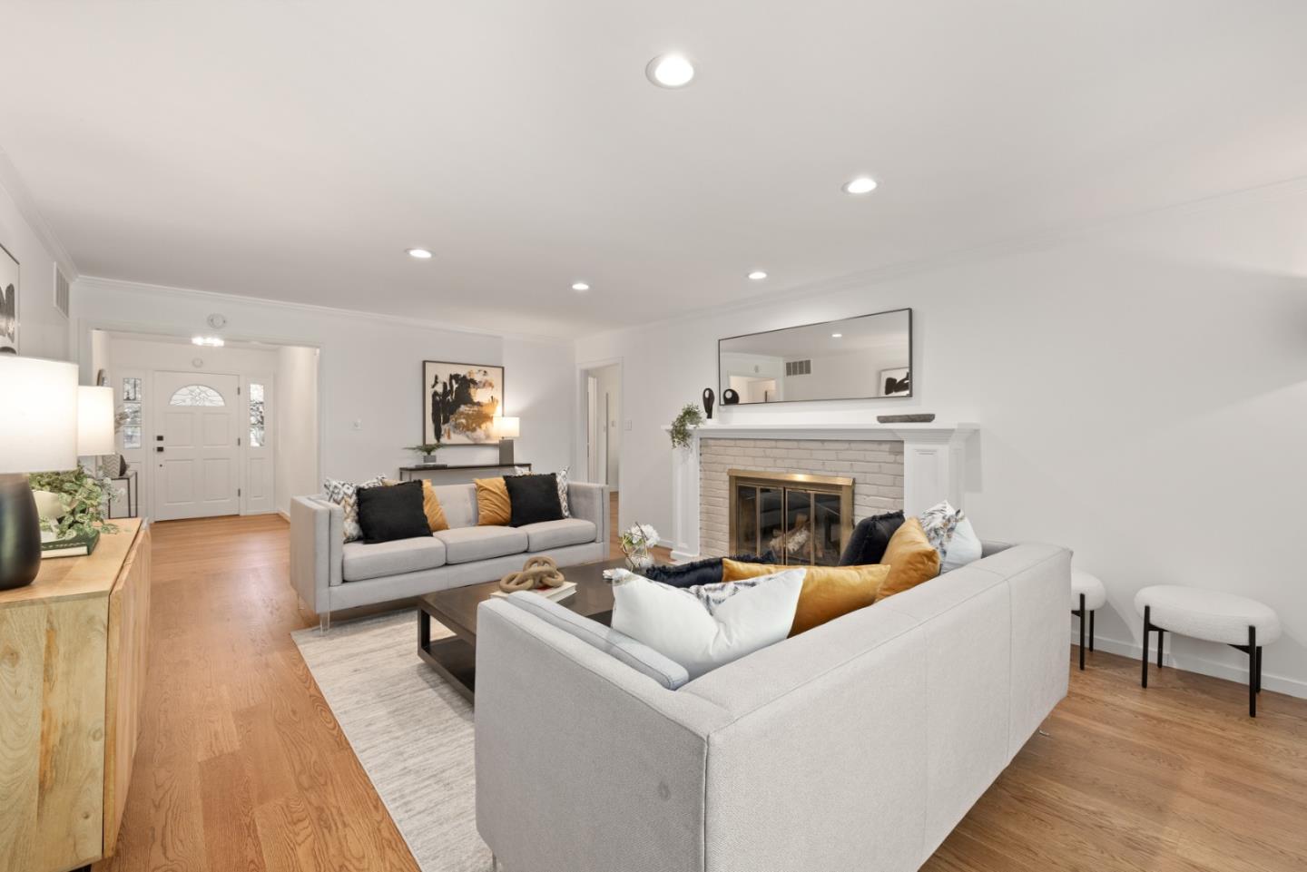 3611 Kingridge Drive