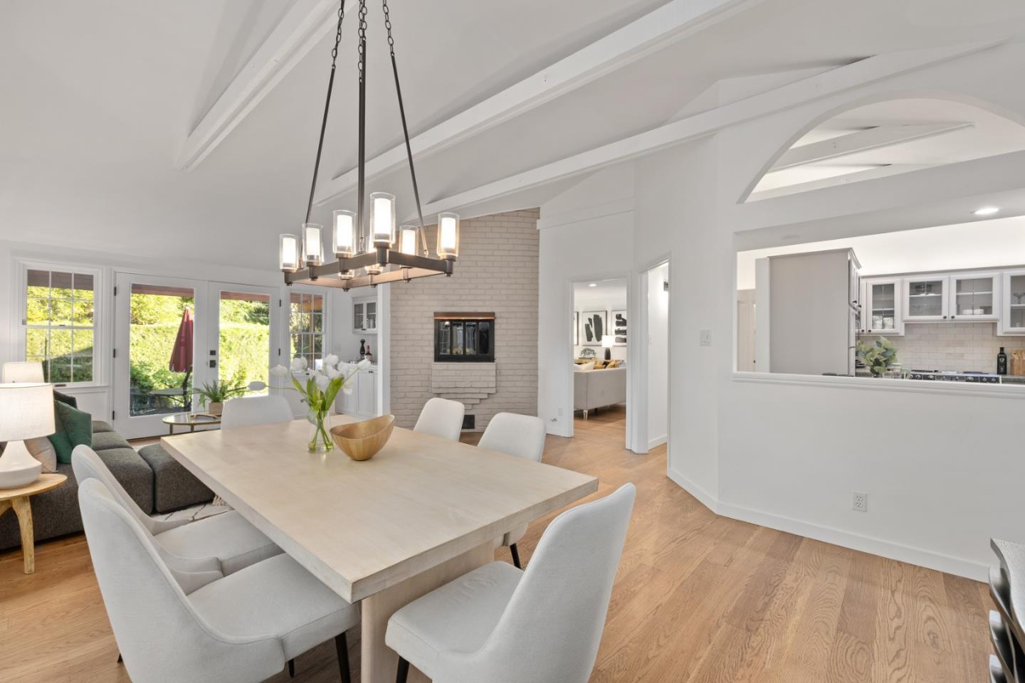 3611 Kingridge Drive