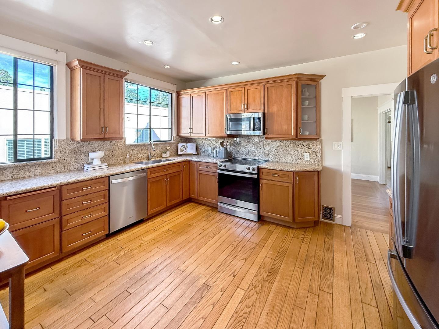 2104 Carmelita Avenue