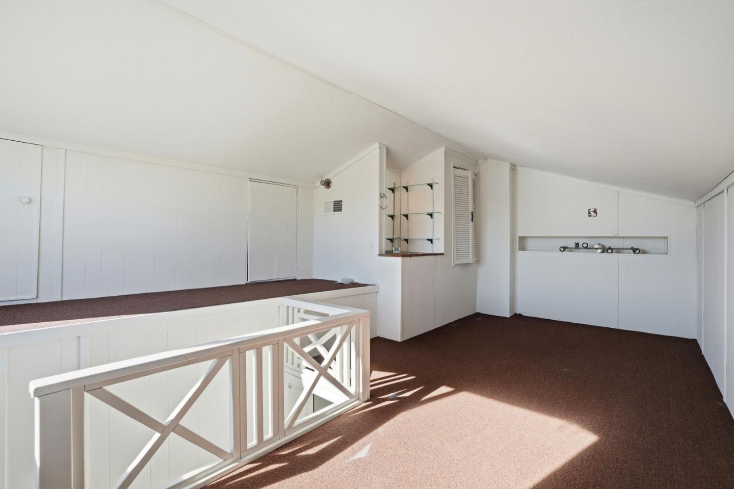 1190 Flying Fish Street